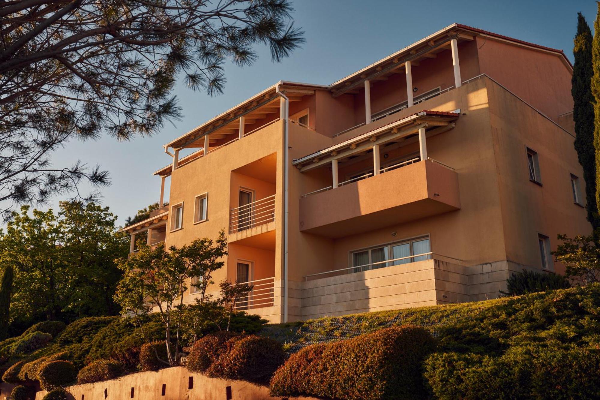Apartments Grand Novi Vinodolski Resort Exterior photo