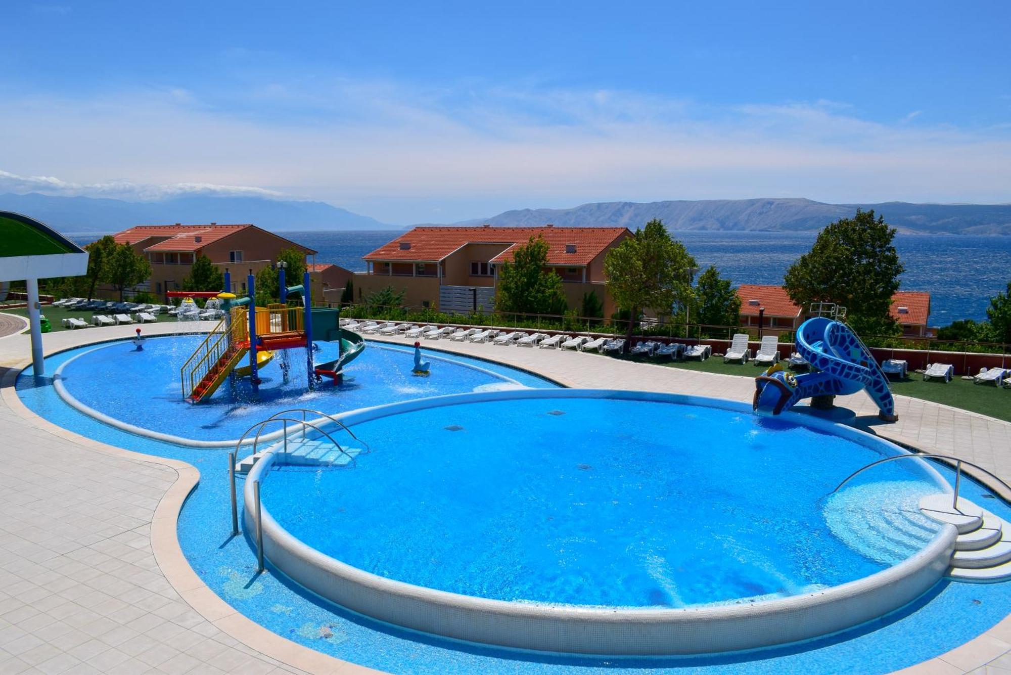Apartments Grand Novi Vinodolski Resort Exterior photo